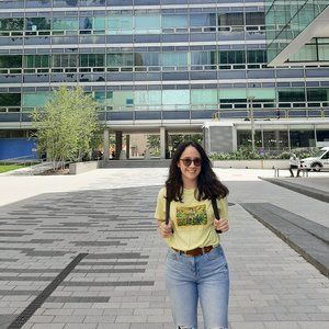 Meet your Posher, Daniela